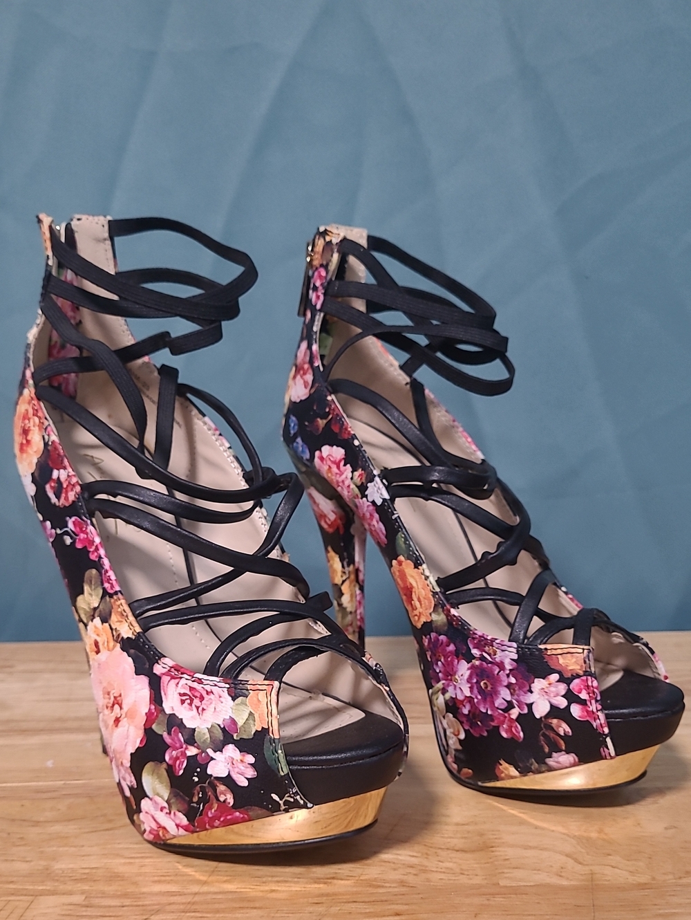 Floral Lace-Up Platform Heels - Black Floral